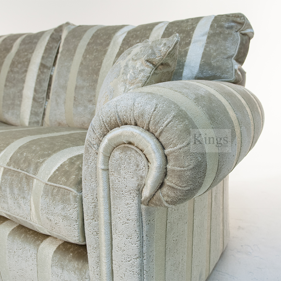 Duresta Waldorf 2.5 Seater Sofa in Mulsanne Champagne SOLD